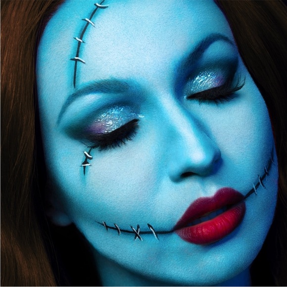 Melt Cosmetics Christmas Town Full Collection - Picture 9 of 11